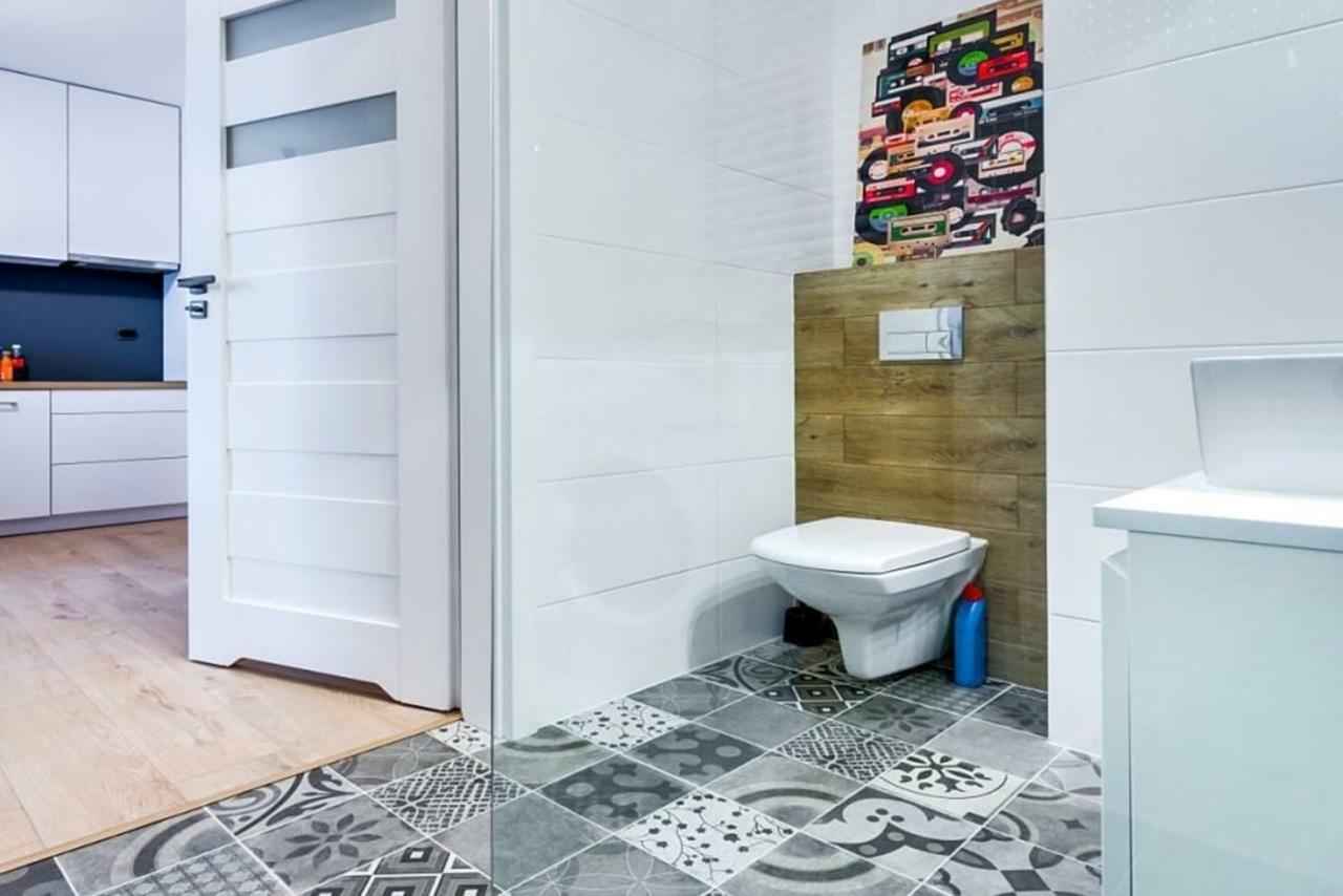 Bluebird City Center Apartment Wroclaw Bagian luar foto