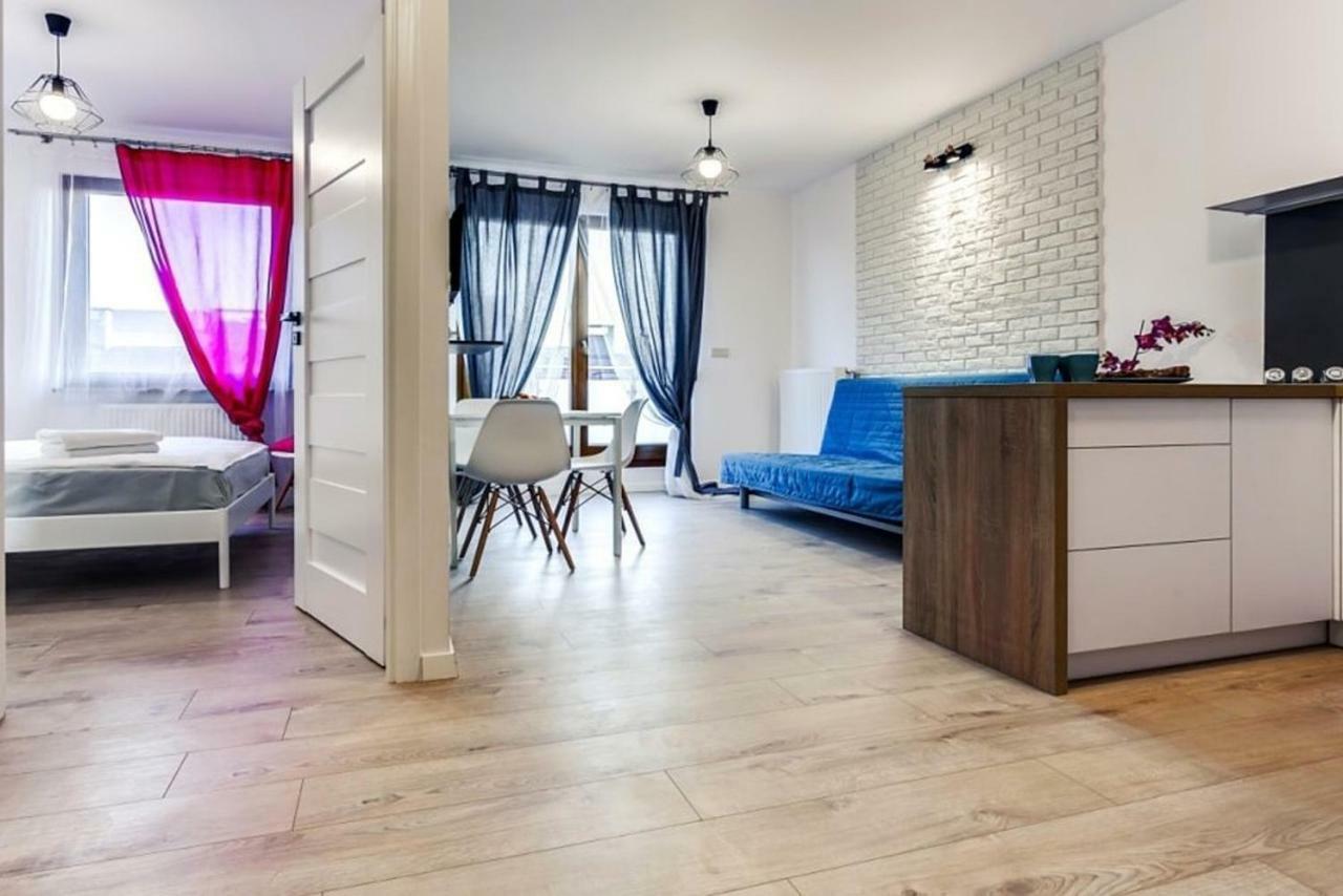 Bluebird City Center Apartment Wroclaw Bagian luar foto